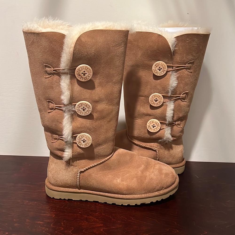 NEW Ugg Boots with Buttons
